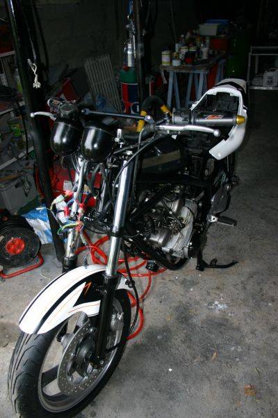 Pose des �triers de frein et du moteur 
